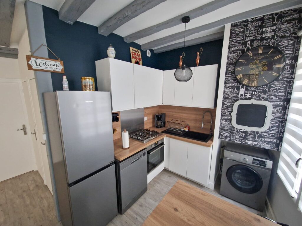 Cuisine bois et blanche
